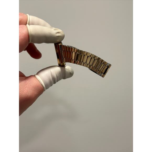 Vintage Men's Seiko SQ Gold Tone Day-Date Watch 7546-7089. Original Band. - Picture 7 of 10